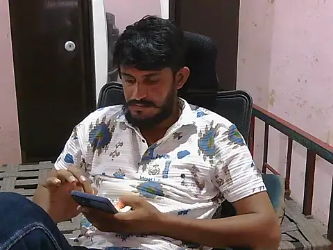 Snapshot of krishjaat43 chatting on June 8, 1:22 pm krishjaat43 online show from June 8, 1:22 pm