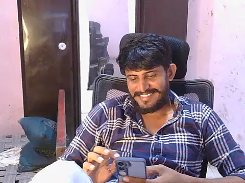 Snapshot of krishjaat43 chatting on June 10, 5:45 pm krishjaat43 online show from June 10, 5:45 pm