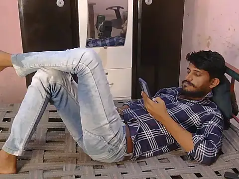 Snapshot of krishjaat43 chatting on June 11, 5:16 am krishjaat43 online show from June 11, 5:16 am