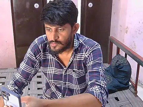 Snapshot of krishjaat43 chatting on June 11, 5:22 pm krishjaat43 online show from June 11, 5:22 pm