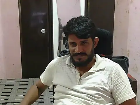 Snapshot of krishjaat43 chatting on June 14, 6:59 am krishjaat43 online show from June 14, 6:59 am