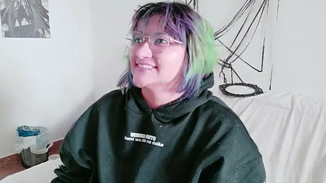XxGreenGoodxX online show from July 13, 8:22 pm