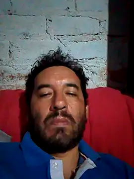 Snapshot of Lujor chatting on May 6, 1:03 am Lujor online show from May 6, 1:03 am