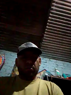 Snapshot of Lujor chatting on May 15, 2:18 am Lujor online show from May 15, 2:18 am