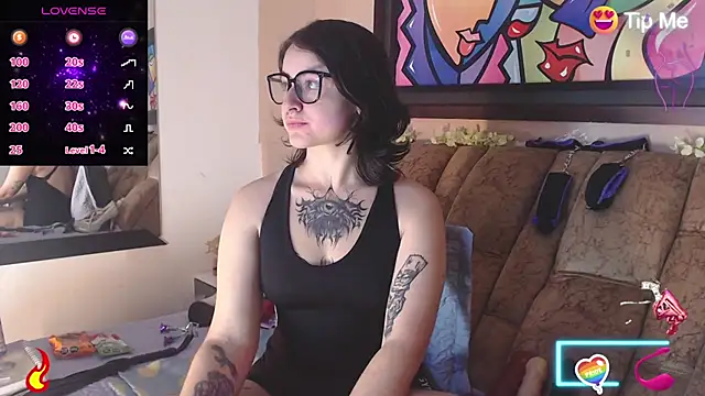 Snapshot of miss_tatta chatting on October 20, 8:04 am miss tatta online show from October 20, 8:04 am