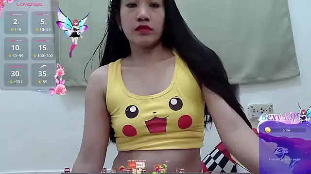 Snapshot of Ursexychixxx_4u chatting on July 4, 1:34 am Ursexychixxx 4u online show from July 4, 1:34 am