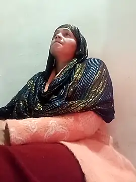 Snapshot of Chhaya_hot chatting on November 29, 12:57 am Chhaya hot online show from November 29, 12:57 am