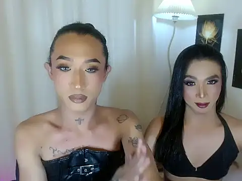 Snapshot of The_Fucking_Dolls chatting on July 15, 11:26 am The Fucking Dolls online show from July 15, 11:26 am