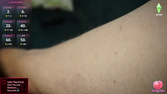 Snapshot of vibewithmee chatting on November 25, 8:47 am vibewithmee online show from November 25, 8:47 am