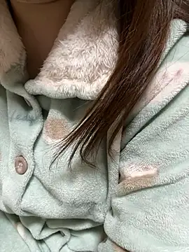 mayu06000 online show from March 3, 4:13 pm