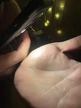 Snapshot of FitNhot_sam chatting on October 27, 9:19 pm FitNhot sam online show from October 27, 9:19 pm