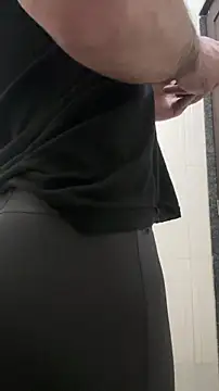 Snapshot of FitNhot_sam chatting on November 23, 10:37 am FitNhot sam online show from November 23, 10:37 am