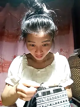 Snapshot of Phuongphuongg chatting on September 27, 2:11 pm Phuongphuongg online show from September 27, 2:11 pm