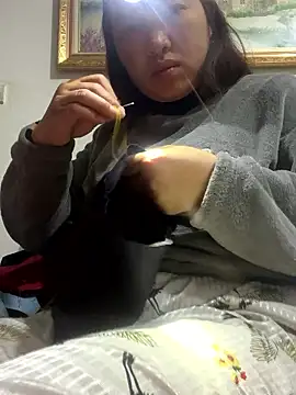 Nhung584 online show from January 11, 2:00 pm