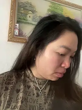 Nhung584 online show from May 3, 4:29 am