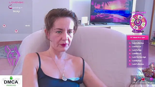 Snapshot of Witch_in_Silk chatting on September 20, 1:56 pm Witch in Silk online show from September 20, 1:56 pm