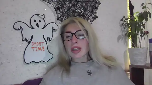 fox red lady7 online show from October 30, 8:31 pm