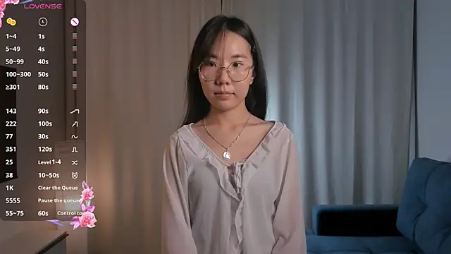 Snapshot of UdelaDodson chatting on September 26, 3:05 pm UdelaDodson online show from September 26, 3:05 pm