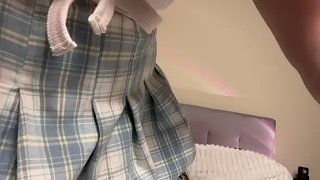 LightKisss online show from January 9, 5:59 pm