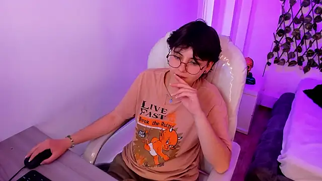 Nathaly ds online show from February 9, 7:18 pm