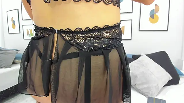 dakota roussee online show from November 6, 12:28 pm