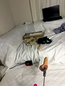 Ozge-SluttyScream69 online show from November 24, 11:26 pm