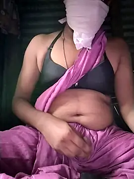 Snapshot of Rohit4500 chatting on September 22, 1:51 am Rohit4500 online show from September 22, 1:51 am