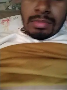 Snapshot of Rohit4500 chatting on November 10, 2:21 am Rohit4500 online show from November 10, 2:21 am