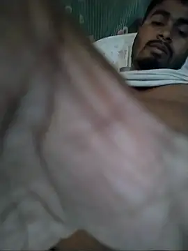 Snapshot of Rohit4500 chatting on November 13, 2:10 am Rohit4500 online show from November 13, 2:10 am