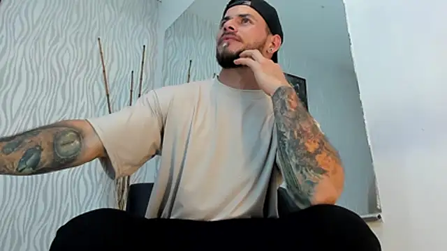 dylan jacobx online show from April 30, 9:19 pm