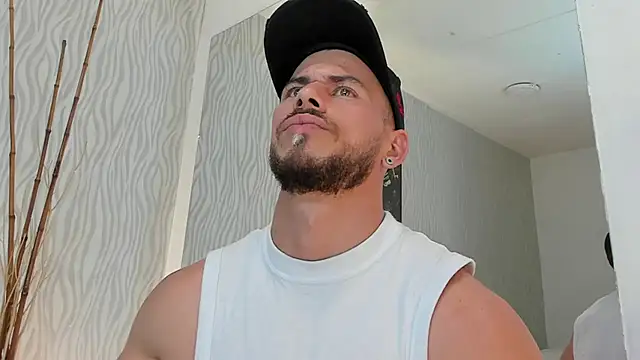 dylan jacobx online show from July 13, 8:33 pm