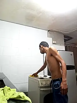 Bruno Hallss online show from December 2, 8:26 pm