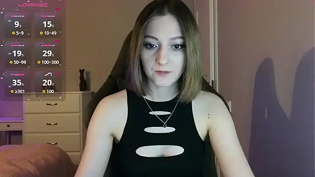 white liillyy online show from June 13, 8:07 pm
