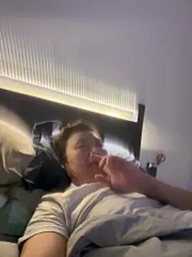 Snapshot of tashaninlife chatting on December 18, 4:18 am tashaninlife online show from December 18, 4:18 am