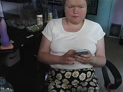 KadiSparkle online show from September 17, 2:08 pm