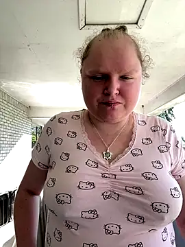 KadiSparkle online show from September 26, 2:21 pm