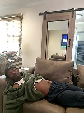 Snapshot of AllDayBbC chatting on November 12, 1:33 pm AllDayBbC online show from November 12, 1:33 pm