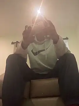 Snapshot of AllDayBbC chatting on November 19, 8:20 pm AllDayBbC online show from November 19, 8:20 pm