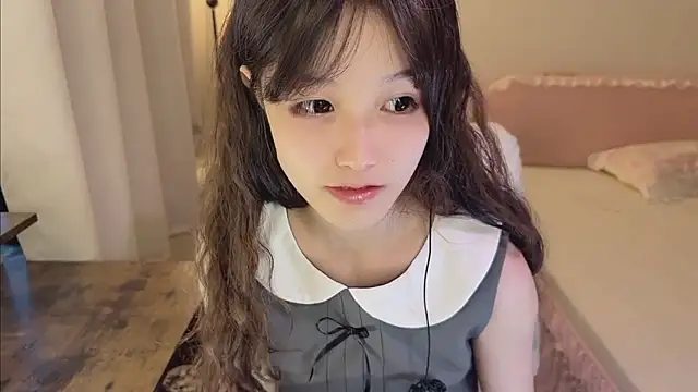 Snapshot of FuFu-puff chatting on May 15, 11:06 am FuFu-puff online show from May 15, 11:06 am
