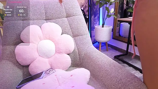 NamiKimura online show from February 13, 7:10 pm