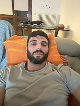 Snapshot of Simon-xx chatting on July 2, 11:33 pm Simon-xx online show from July 2, 11:33 pm