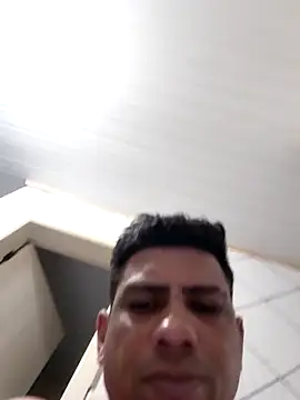 Snapshot of paulinhogostosinho chatting on December 22, 3:03 am paulinhogostosinho online show from December 22, 3:03 am