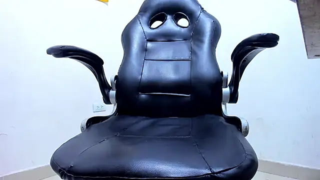 miss bigcockts online show from July 18, 12:42 pm
