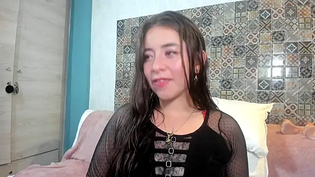 Keyla ruiz  online show from May 2, 7:08 pm