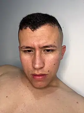 Kurtxxx22 online show from December 19, 5:47 am