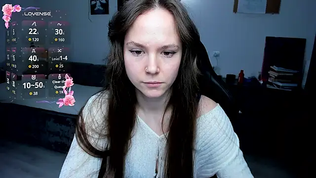 cute little ass online show from April 19, 6:10 pm