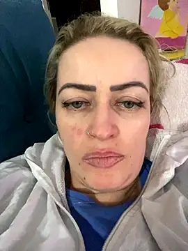 Snapshot of Alerquinasc chatting on September 22, 11:51 pm Alerquinasc online show from September 22, 11:51 pm