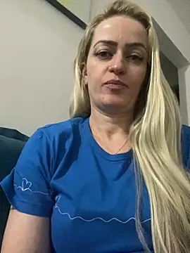 Snapshot of Alerquinasc chatting on October 3, 11:24 pm Alerquinasc online show from October 3, 11:24 pm