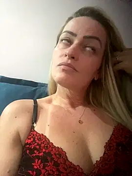 Snapshot of Alerquinasc chatting on November 13, 11:58 pm Alerquinasc online show from November 13, 11:58 pm