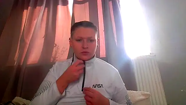 Snapshot of RUBY-ROSE-SWINGS chatting on October 27, 9:46 am RUBY-ROSE-SWINGS online show from October 27, 9:46 am